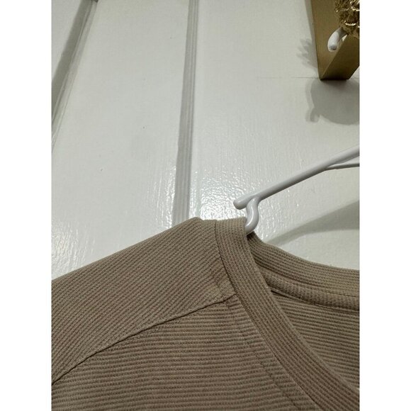 Island Shores men’s size X – large tan T-shirt - Picture 4 of 10